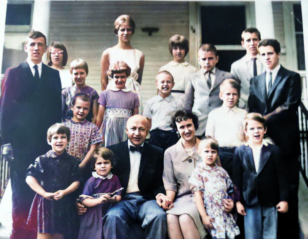 mary ann owens and family.png